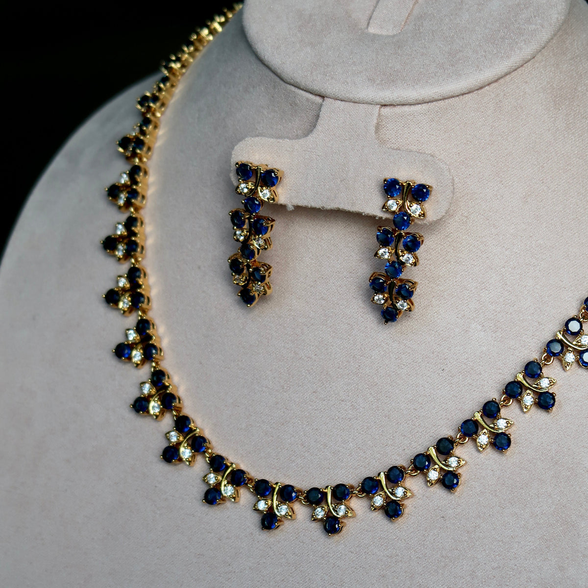 Cora Set