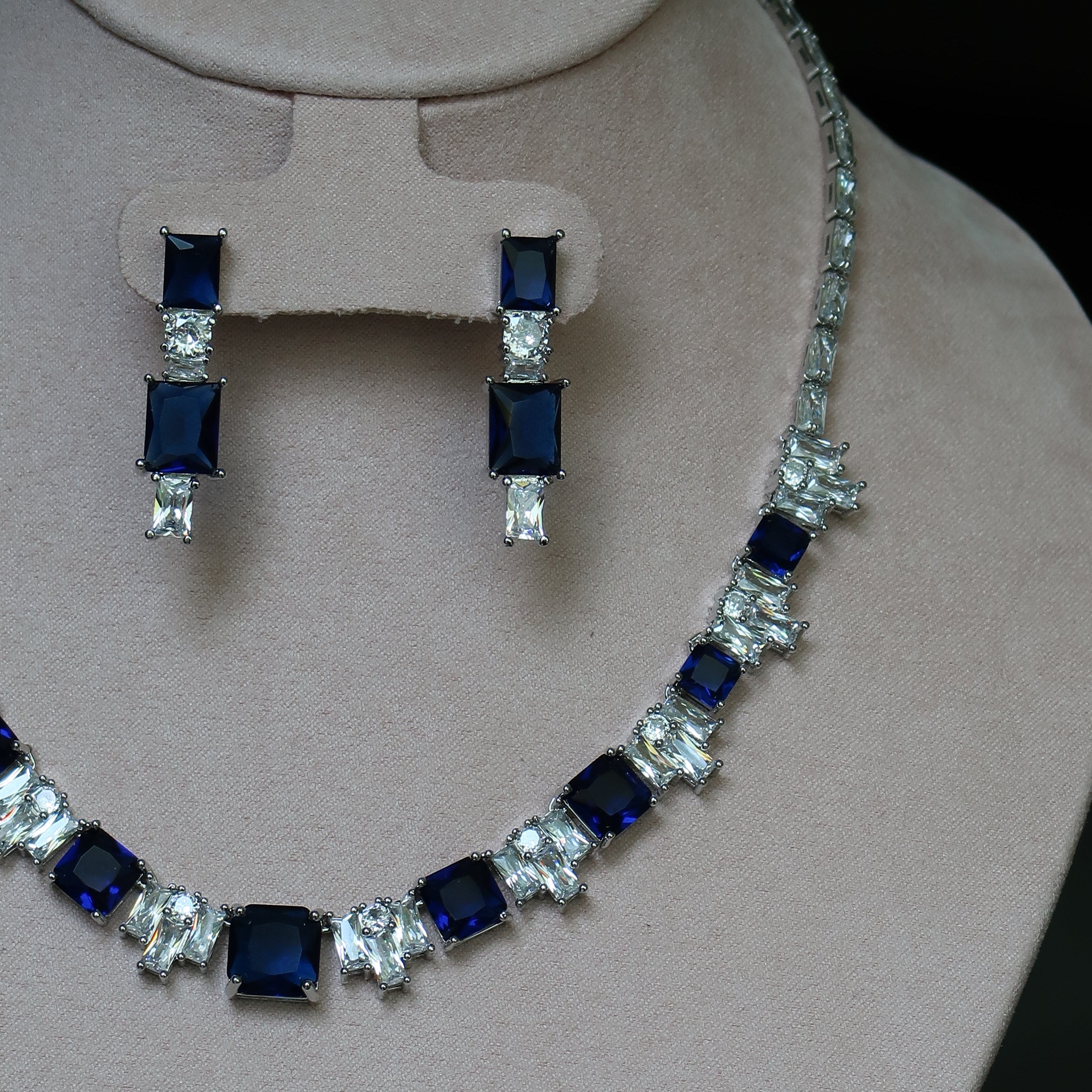 Elizabeth Set