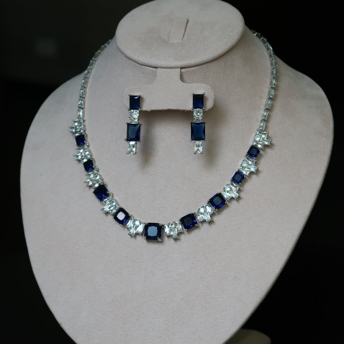 Elizabeth Set