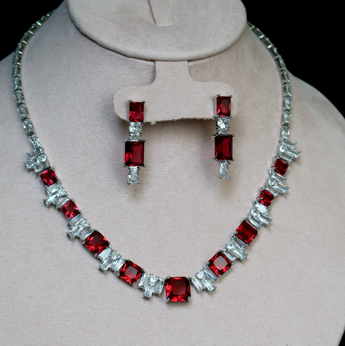 Leonor Set