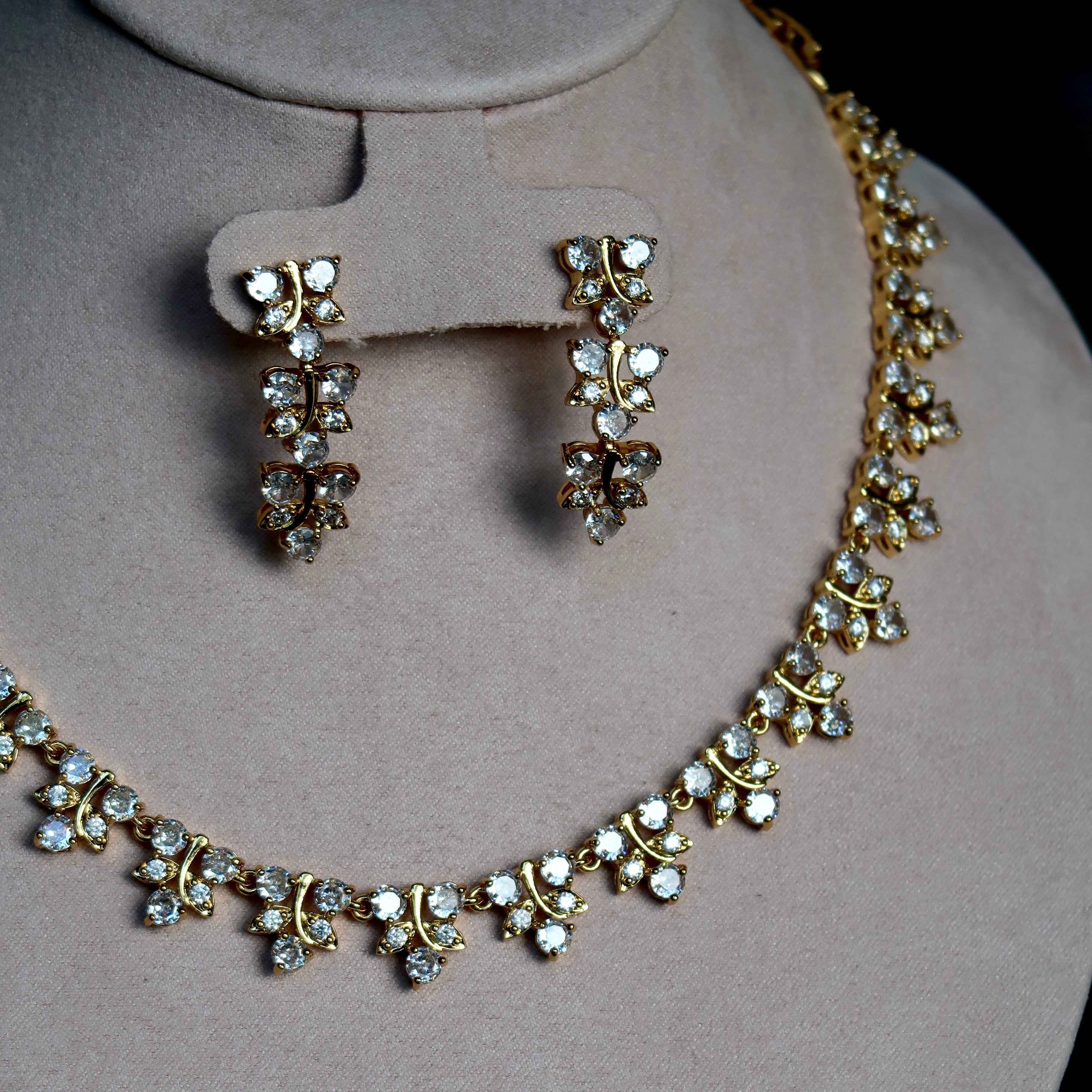 Cara Set